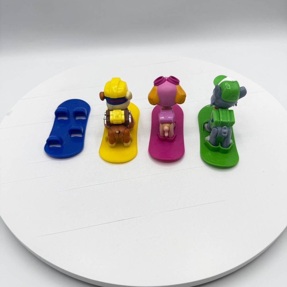 Paw‎ Patrol Winter Rescue Snowboard Rocky Sky Rubble Chase Board Figure - Picture 4 of 7